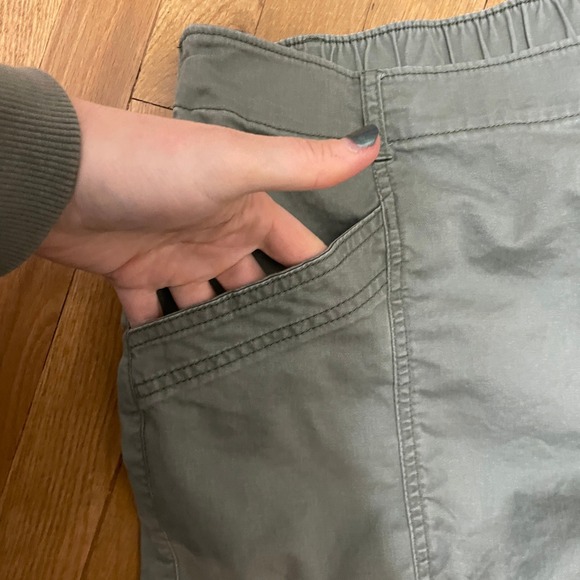 GAP Downtown Zipper Jogger Pants Women's XL Tall Olive Green Cargo Utility - Picture 2 of 7